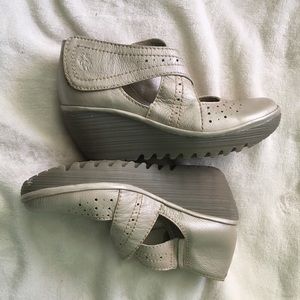 Fly London Yepe Mary Jane Wedge Shoes 9 9.5